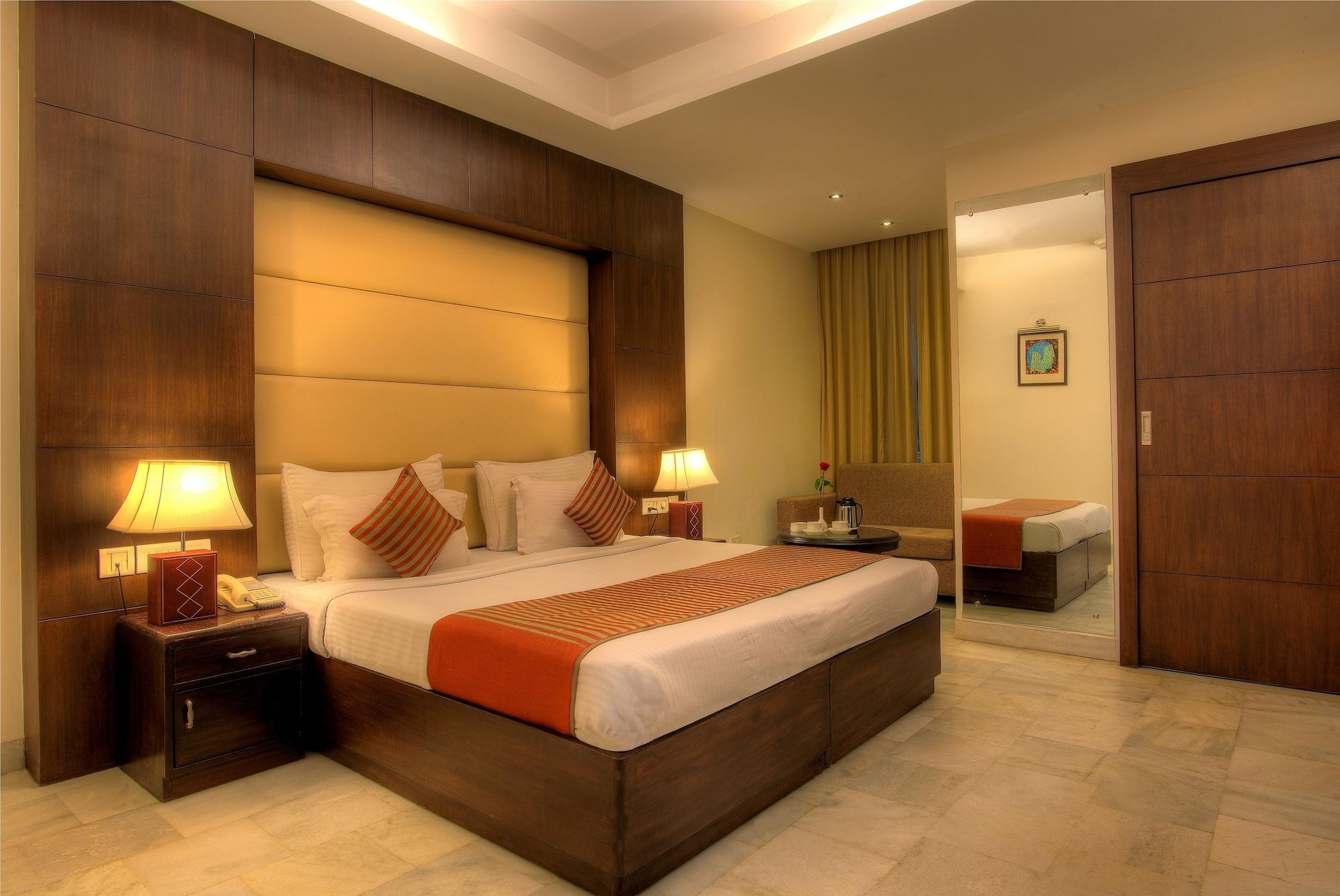 Hotel Regent Continental Делі Екстер'єр фото