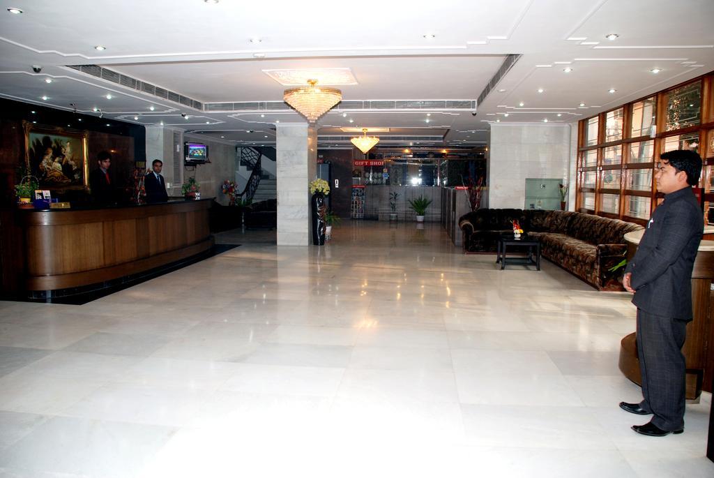 Hotel Regent Continental Делі Екстер'єр фото