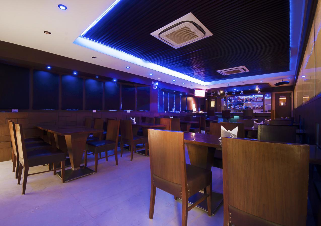 Hotel Regent Continental Делі Екстер'єр фото
