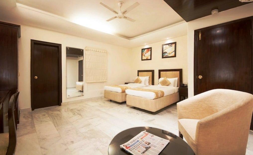 Hotel Regent Continental Делі Екстер'єр фото